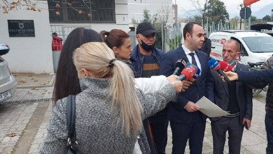 Protesta e Astirit/ Balliu pranë Gjykatës së Tiranës: Të bashkohen çështjet në një të vetme, qytetarët po arrestohen nga dëshmitë e efektivëve