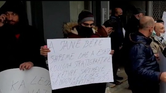 Tërmeti i 26-nëntorit, banorët e pallatit të dëmtuar në Krujë ngrihen në protestë! Kërkojnë që të shembet dhe të rindërtohet