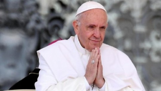 Papa Françesku thirrje qytetarëve: Të bashkëpunojmë me autoritetet për të frenuar COVID-19 