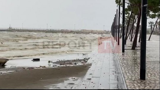 Reshjet e shiut, përmbytje në portin e Vlorës! Pezullohen lundrimet për mjetet e vogla dhe ato të peshkimit