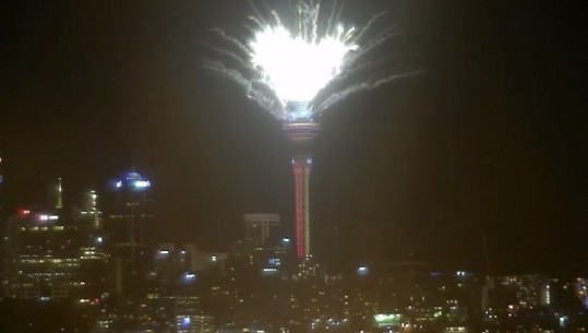 Spektakël fizhekzjarresh në Zelandë të Re (VIDEO)