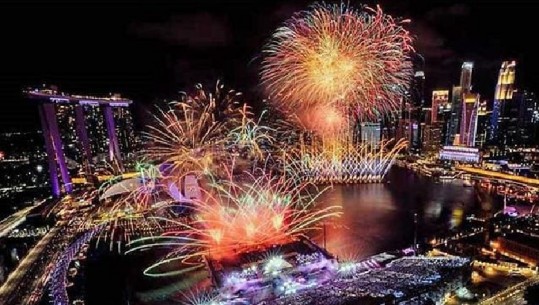 Taipei 101 ndriçohet nga fishekzjarret, Pekini shmang festimet (VIDEO)