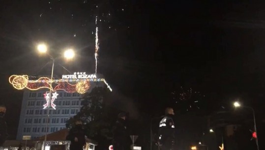 Viti i Ri, spektakël fishekzjarresh në qytetin e Shkodrës (VIDEO)