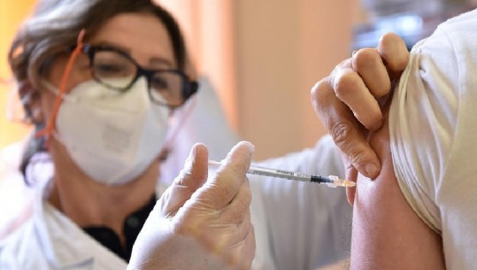 COVID/ Mbi 72 mijë njerëz të vaksinuar në Itali