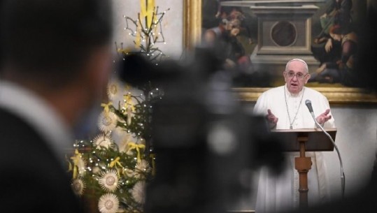 'Më hidhëroi pa masë', Papa Françesku me kritika për ata që shkuan me pushime gjatë festave të fundvitit