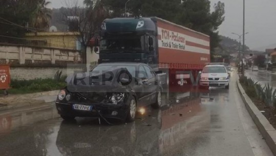 Aksident në Berat/ Shoferi dhe pasagjeri mbeten të plagosur! Shkak shpejtësia