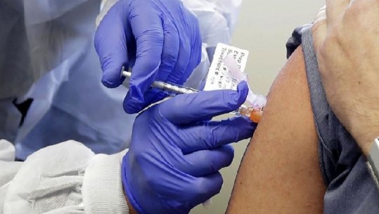 COVID-19 në Britani, Johnson: Janë vaksinuar 1.3 milionë qytetarë deri tani