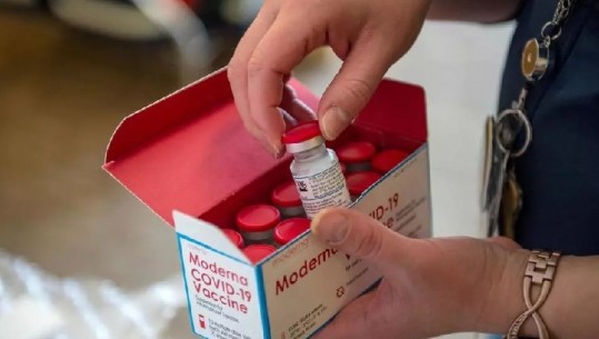 Lufta ndaj COVID/ Pas Pfizer, Agjencia e Barnave në BE miraton edhe përdorimin e vaksinës Moderna (VIDEO)