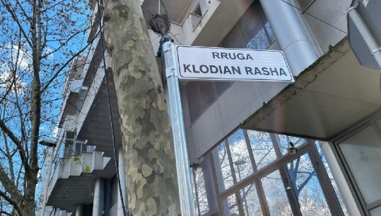 FOTOLAJM/ Veliaj mban premtimin, rruga pranë shtëpisë së Klodjan Rashës merr emrin e 25-vjeçarit