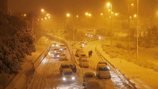 Stuhia e dëborës ‘Filomena’ lë Spanjën i drejtohet Ballkanit, prek dhe Shqipërinë