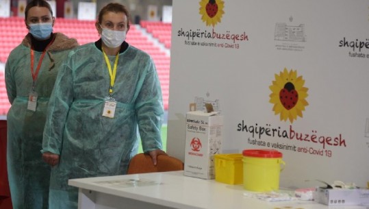 Pas Shkodrës, nga nesër fillon vaksinimi anti COVID i të moshuarve në Tiranë