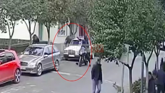 Atentat si në filma/ Momenti kur 2 personat qëllojnë 45-vjeçarin në qendër të Milotit (VIDEO)