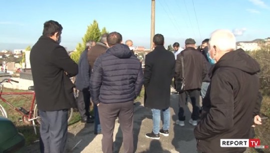 Protesta për varrezën në Manzë të Durrësit, reagojnë muxhahedinët: Banorët janë të nxitur nga regjimi iranian