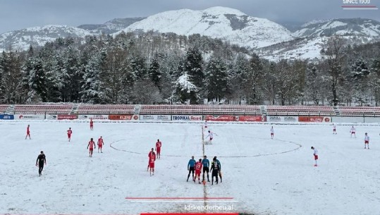 Tirana i jep fund maratonës së barazimeve, Partizani mposht Skënderbeun mes borës
