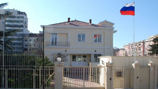 Dëbimi i diplomatit, reagon Ambasada Ruse në Tiranë: Nuk na kanë dhënë prova për shkeljen e masave antiCOVID! Ishte i infektuar, qëndroi 2 javë në izolim