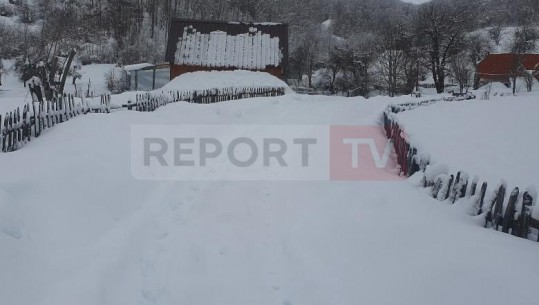 Lëpusha pa energji elektrike dhe e izoluar prej dëborës, banorët kërkojnë zgjidhje nga qeveria