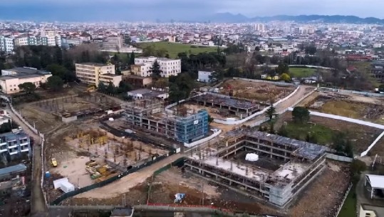 Pamje me dron/ Si duket nga lart kantieri i konvikteve në Universitetin Bujqësor, do strehohen 2200 studentë (VIDEO)