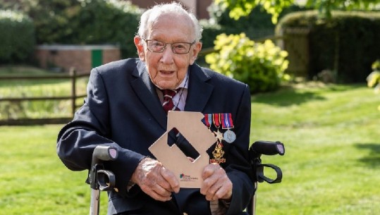 U shtrua në spital me COVID, ndërron jetë në moshën 100-vjeçare veterani i Luftës së Dytë Botërore
