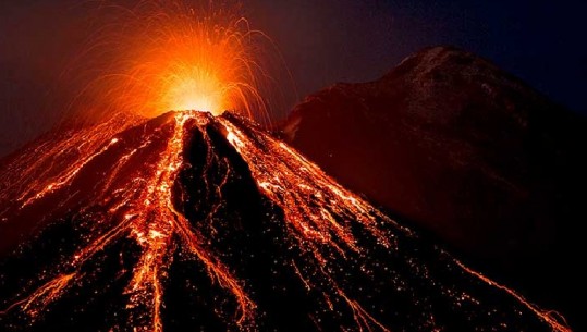 Etna shpërthen sërish, re tymi dhe hi vullkanik në qytetet afër malit 