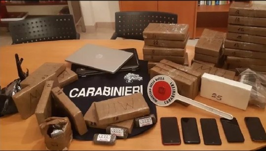 Itali/ 17-vjeçari shqiptar kapet me 35 kg kokainë me vlerë mbi 3 mln euro, e kishte fshehur poshtë krevatit në 2 valixhe