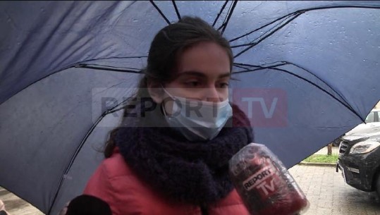 Gjyqtarja Enkelejda Hoxha liroi të dënuarit me burg, vajza bën deklaratën e fortë për Report Tv: Mamaja është detyruar (EKSKLUZIVE)