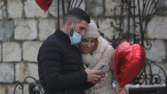 Borë dhe Shën Valentin, si u festua sot në Tiranë