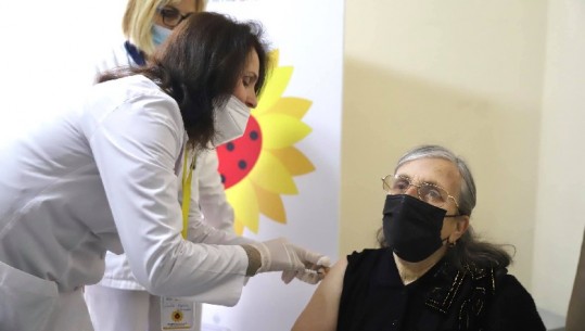 Manastirliu: Sot morën vaksinën antiCOVID 46 të moshuar në Shkodër! Në total janë vaksinuar 1701 persona