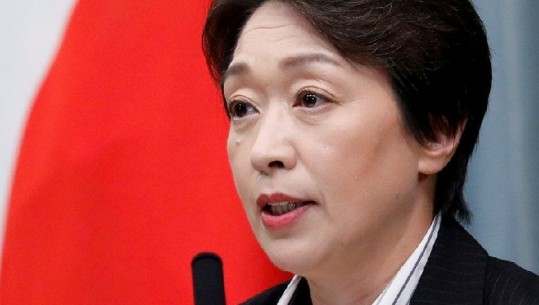 Pas komenteve seksiste, ish-kreu i komitetit organizues të lojërave Olimpike në Tokio heq dorë, në krye të detyrës një grua 