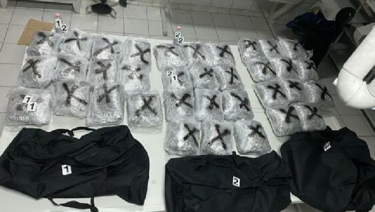 EMRI/ Kapet me 40 kilogramë drogë i riu shqiptar në kufirin e Malit të Zi