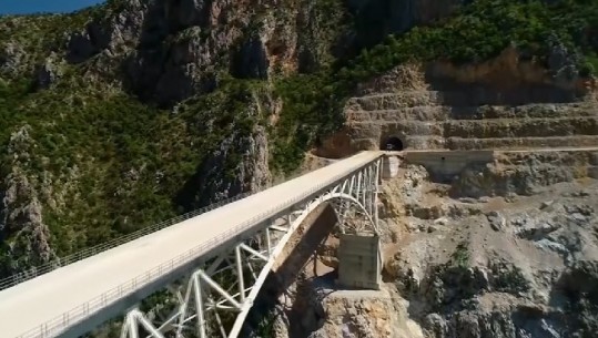 Rama nxjerr pamjet e Urës së Vashës në Rrugën e Arbërit: Punë e kryer për së mbari