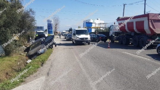Nuk i bindet patrullës në Elbasan, i riu ndiqet nga policia dhe pas disa km bën aksident (VIDEO)