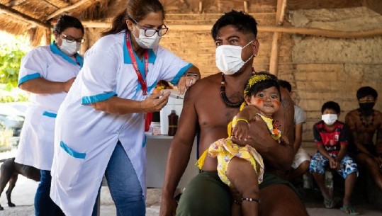 Lufta ndaj koronavirusit, mbi 305 milionë persona kanë marrë të paktën një dozë të vaksinës antiCOVID
