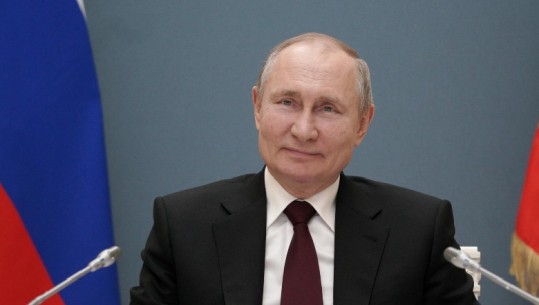 Rusi, pret nga SHBA të kërkojë falje pasi Biden e quajti Putin një vrasës