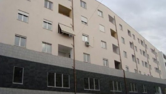 54 vjeçari në Tiranë bie aksidentalisht nga ballkoni i shtëpisë dhe ndërron jetë