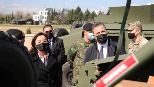 SHBA dhurojnë 29 mjete të blinduara për Forcat e Armatosura të Shqipërisë