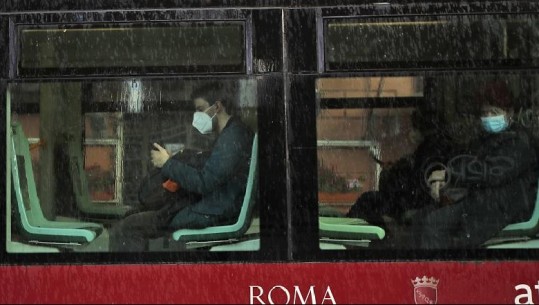 Vala e tretë e pandemisë, Italia vendos rregullin 5 ditë karantinë për udhëtarët brenda BE 