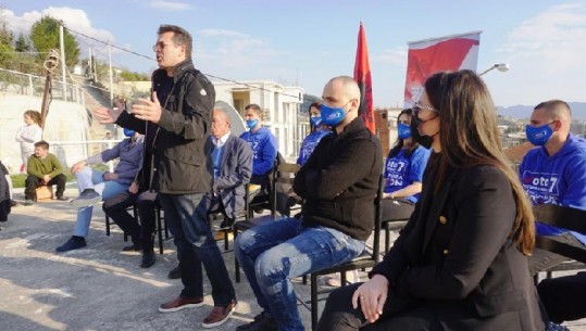 Mediu në takim me qytetarët në Tiranë: Mos të lejojmë një tjetër regjim shtypës të na rrëmbejë të ardhmen 