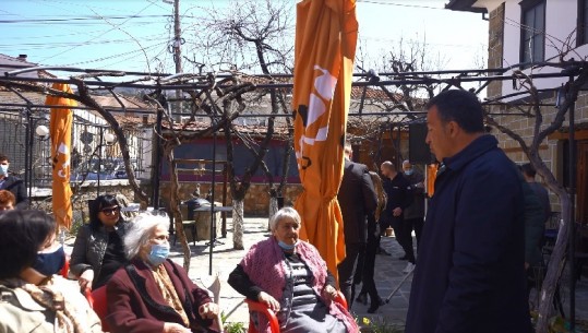 Peleshi në lagjen 2 në Korçë: S'kemi kohë për të humbur, na jepni mbështetjen të vijojmë planet