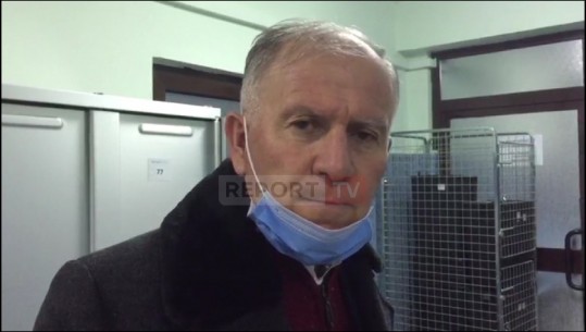 Polici në Berat mbeti i plagosur teksa po ndante sherrin mes 2 familjeve, mjeku: Është jashtë rrezikut për jetën