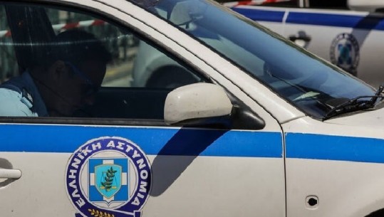 Tentoi të rrëmbente me makinë 18-vjeçaren, arrestohet shqiptari në Greqi 