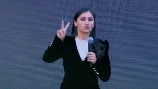 Rama uron mirmëngjes me fjalimin e kandidates së PS në Shkodër: Nëse doni ndryshimin, ja ku e keni (VIDEO)