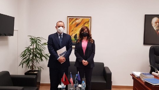 Kryetarja e KPA-së pret në takim ambasadorin e OSBE-së në Tiranë