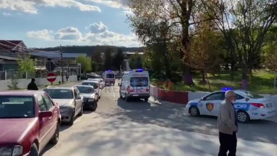 Të plagosurit në Elbasan, flet drejtori i spitalit të Traumës: Gjendja stabël, njëri i dëmtuar me plumba në kokë, tjetri në krah dhe bark