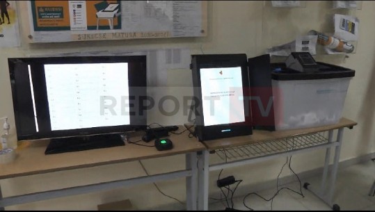 Risia e 25 prillit, votimi elektronik në njësinë 10 në Tiranë! Qytetarët: Ishte e thjeshtë, por për moshën e tretë më mirë me fletë votimi