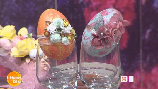 Ide brilante për të ngjyrosur vezët e pashkëve me lëngun e perimeve të ndryshme 