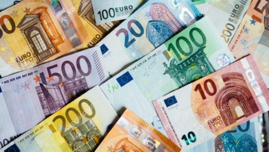 Euro zbret në nivelin më të ulët që nga fillimi i COVID! Sot 1 euro këmbehet me 122.9 lekë nga 124 në 2020