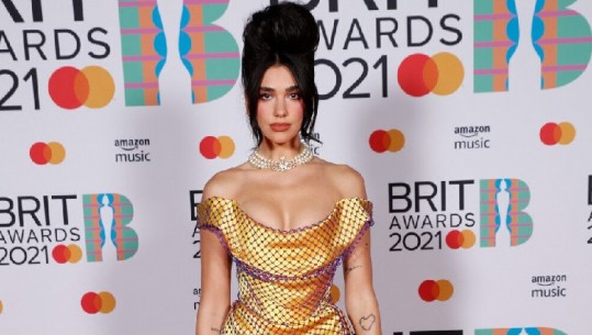 “BRIT Awards 2021”, veshjet më të mira nga tapeti i kuq dhe ceremonia