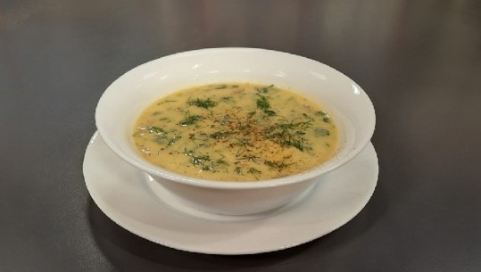 Supë me të brëndshmet e qingjit nga zonja Vjollca