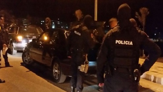Policia operacion blic mbrëmë në Vlorë, disa persona të ndaluar