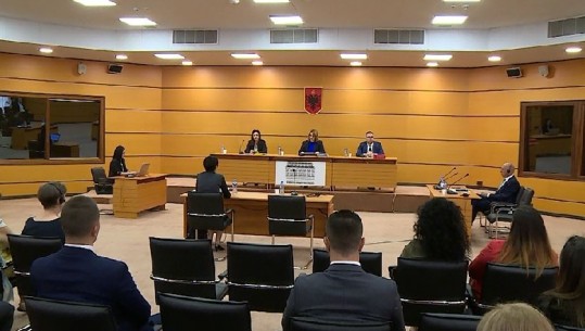 Raporti / Vetingu boshatis 6 gjykatat e Apelit, Korça mbetet me vetëm 1 gjyqtar! Ikën 44 nga 78 magjistratë, KLGJ vështirësi për t’i zëvendësuar